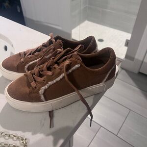 Ugg Sneakers